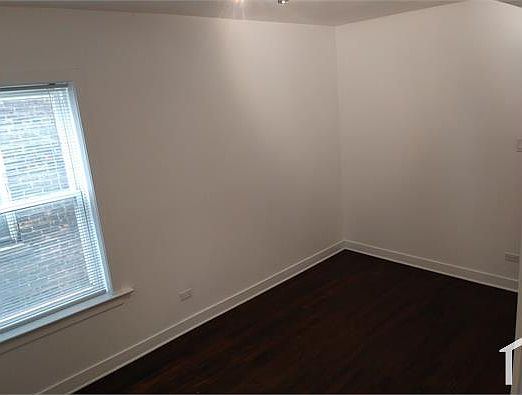 4th image of 10734 S Avenue C APT 3