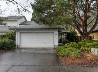 7923 SW Skyhar Dr, Portland, OR