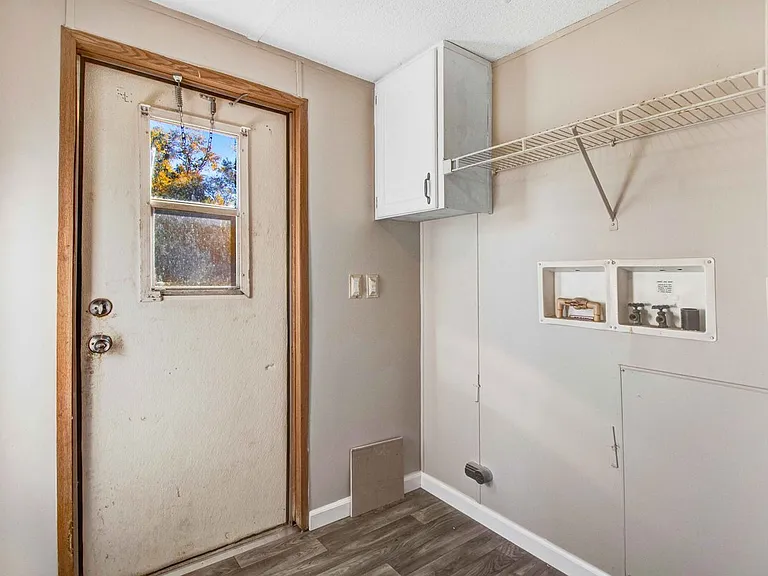 406 Little Dove Rd — Photo 36