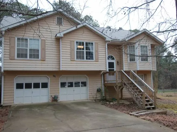 220 Deer Run Dr, Winder, GA 30680