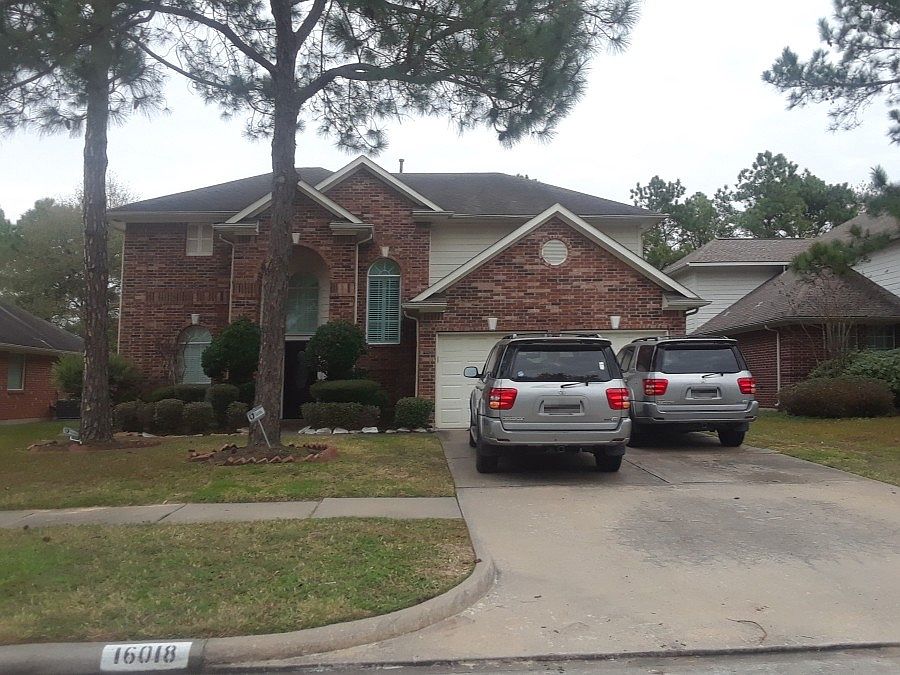 1st image of 16018 Aberdeen Forest Dr