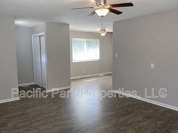 5th image of 2656 W 60th St