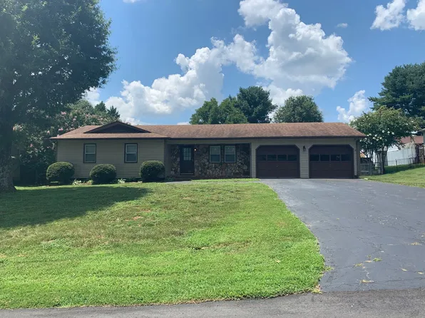 2995 Wonderland Ln, Conover, NC 28613