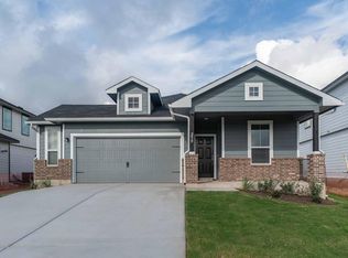 290 Yosemite Dr, Kyle, TX 78640