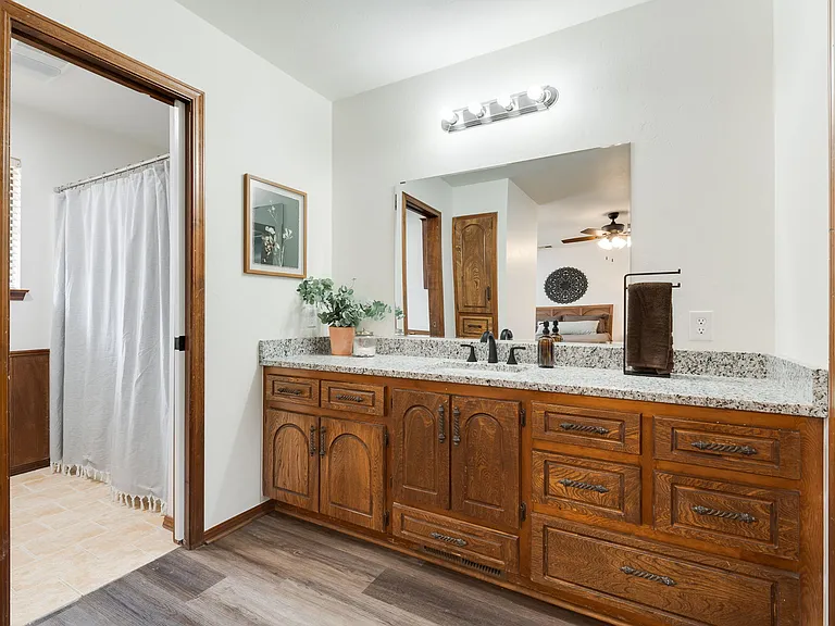 3121 Kent Dr — Photo 34