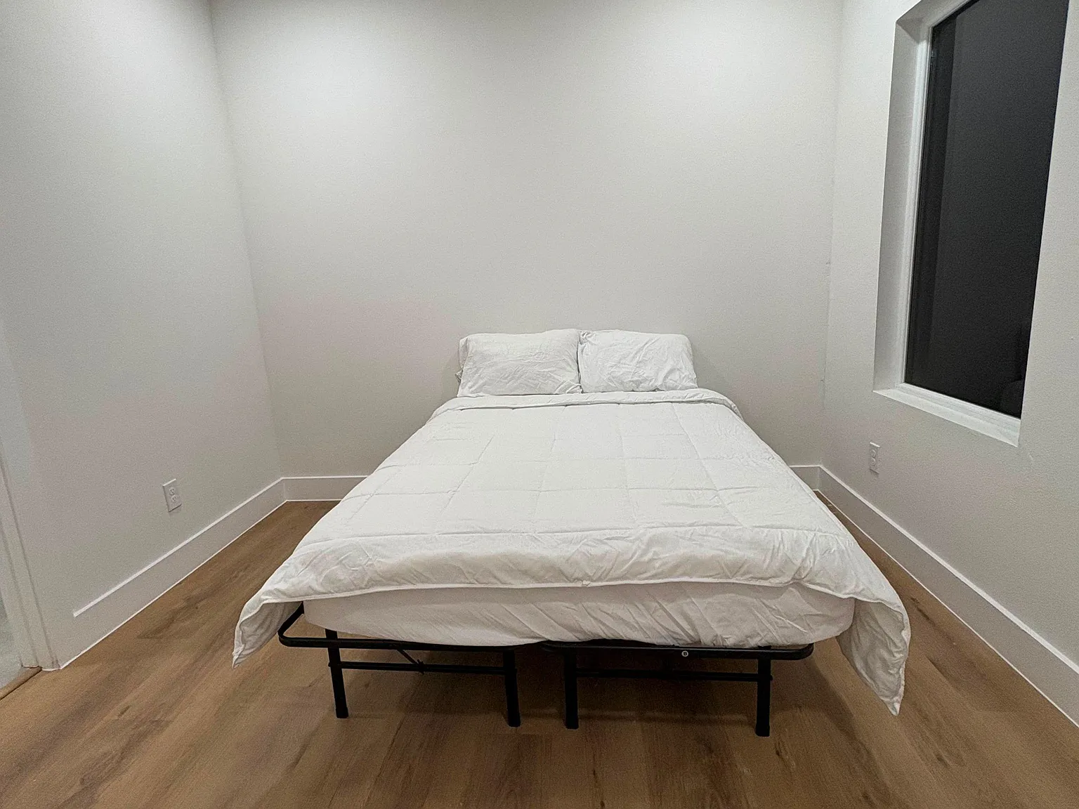 4 bed, 3.5 bath, 2500 sqft, $1,001 — Photo 1