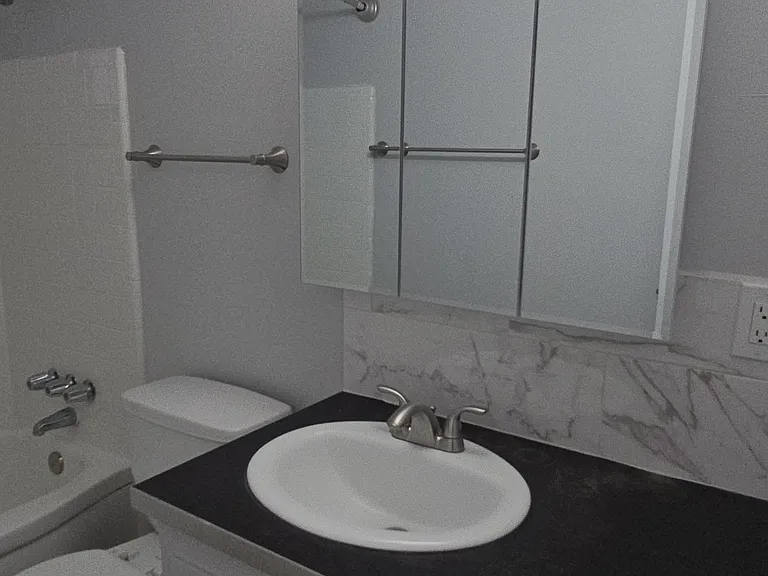 6817 N 17th Ave — Photo 19