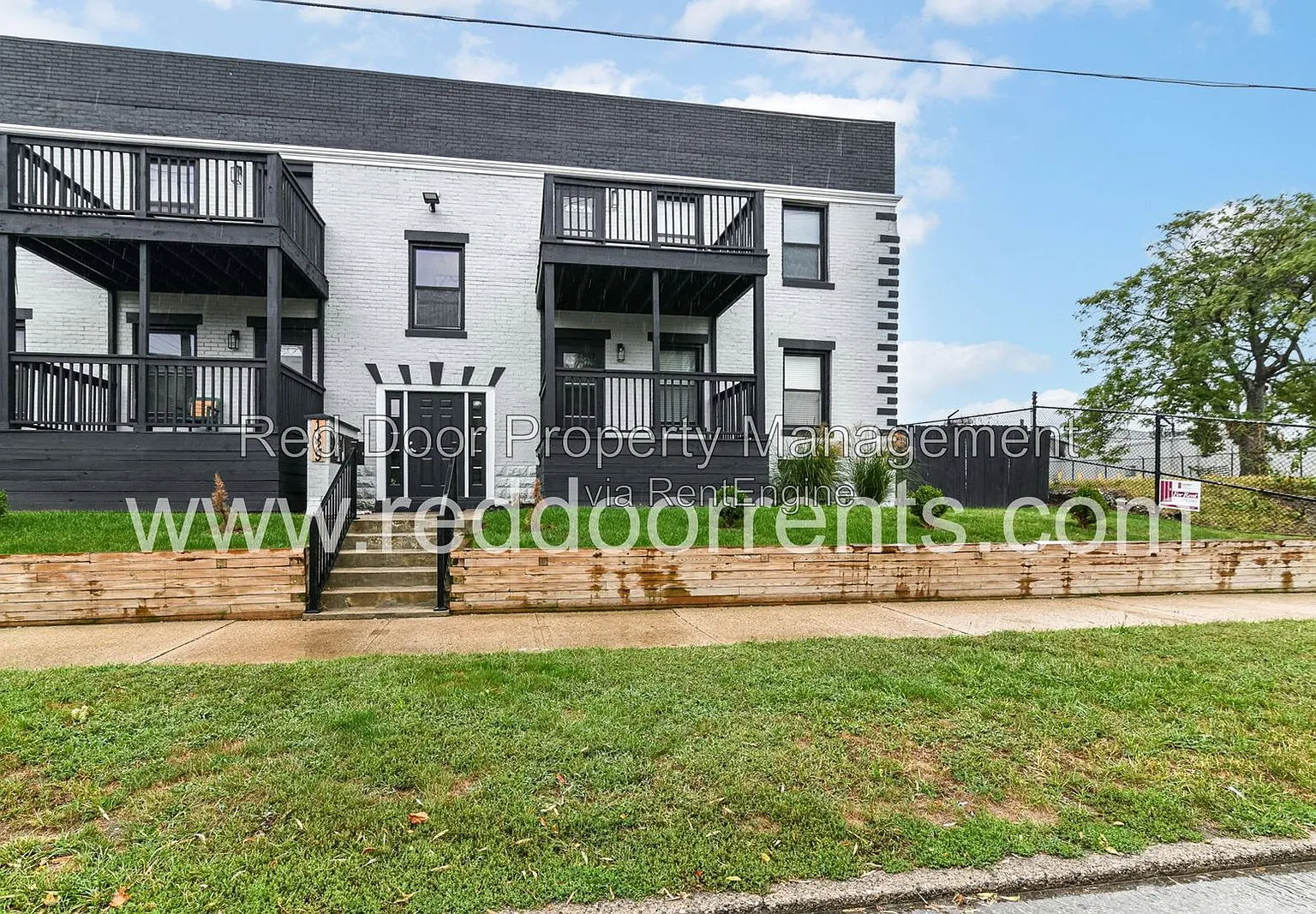 1 bed, 1.0 bath, 480 sqft, $920 — Photo 2