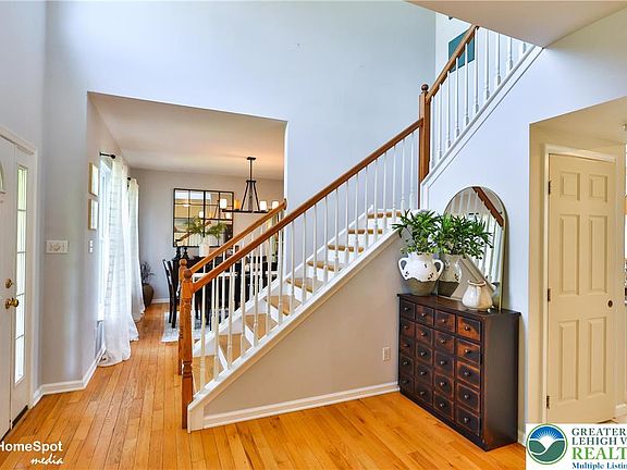 3rd image of 5837 Winterberry Pl