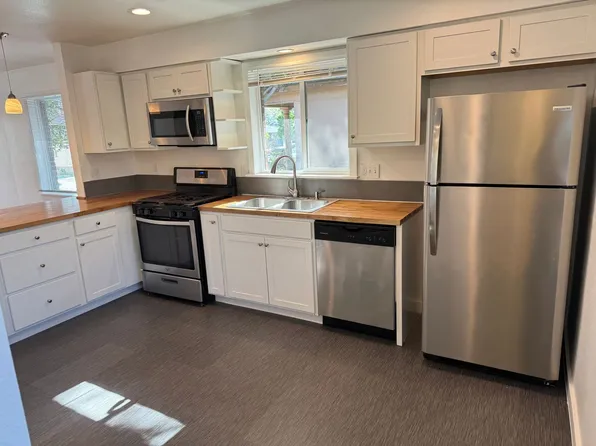 326 Stewart, 326 Stewart St #100, Reno, NV 89502