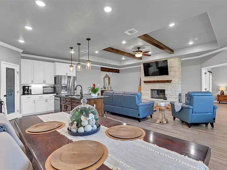 8508 Glade Dr — Photo 30