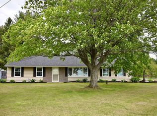 14596 Broadwood Dr, Burton, OH 44021