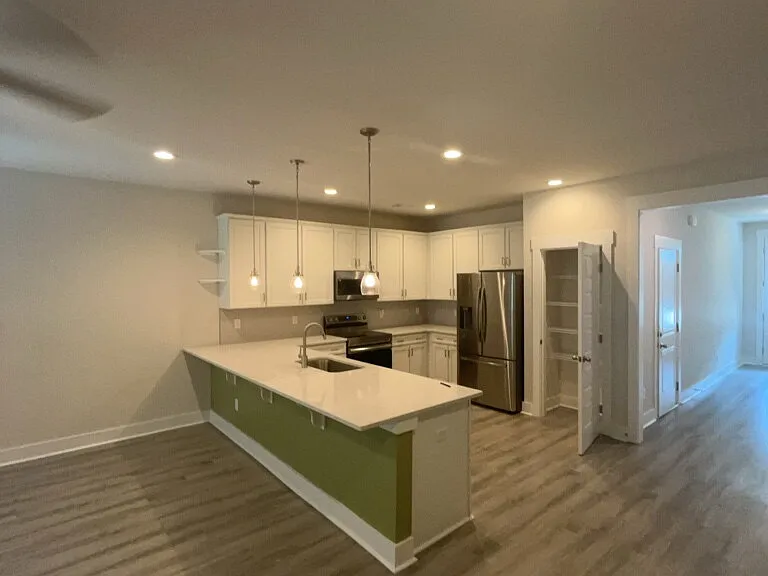 7722 Park Gate Dr — Photo 25