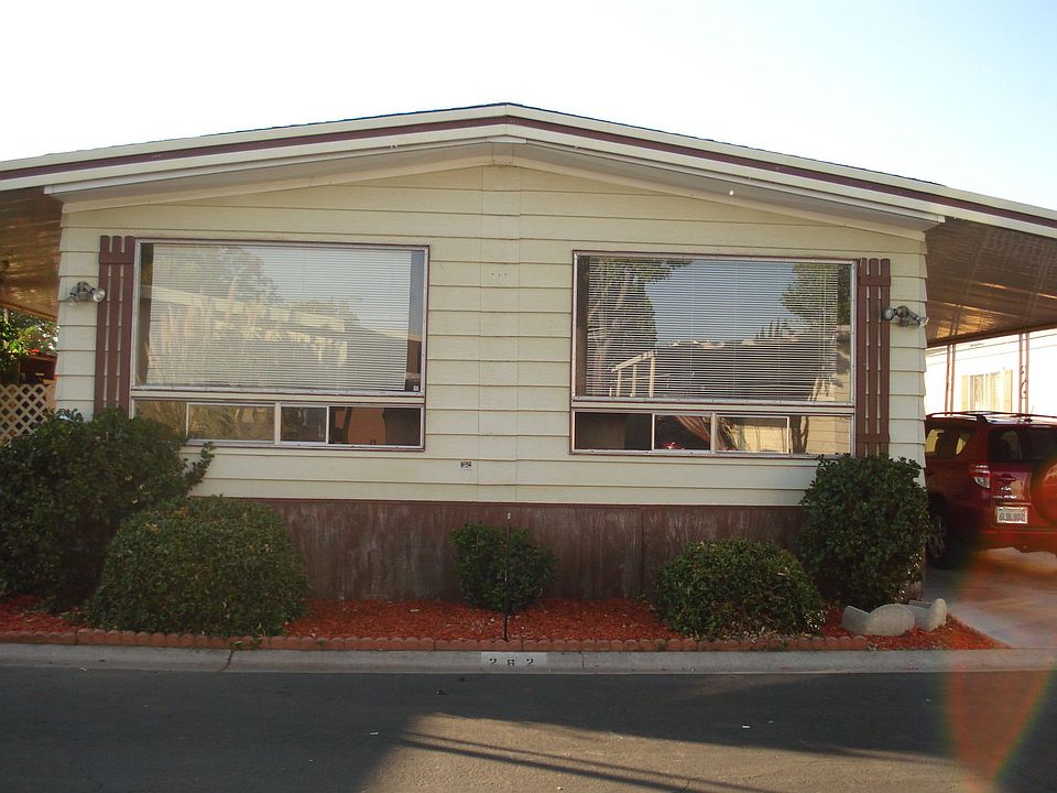 1st image of 2700 E Valley Pkwy Space 262