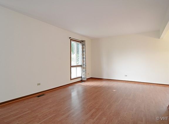 2nd image of 202 Woodview Dr