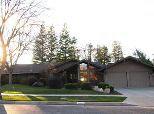 8879 N 5th St, Fresno, CA 93720