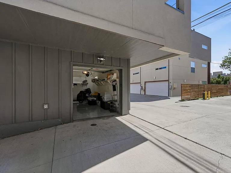 1731 Irving St #105 — Photo 56