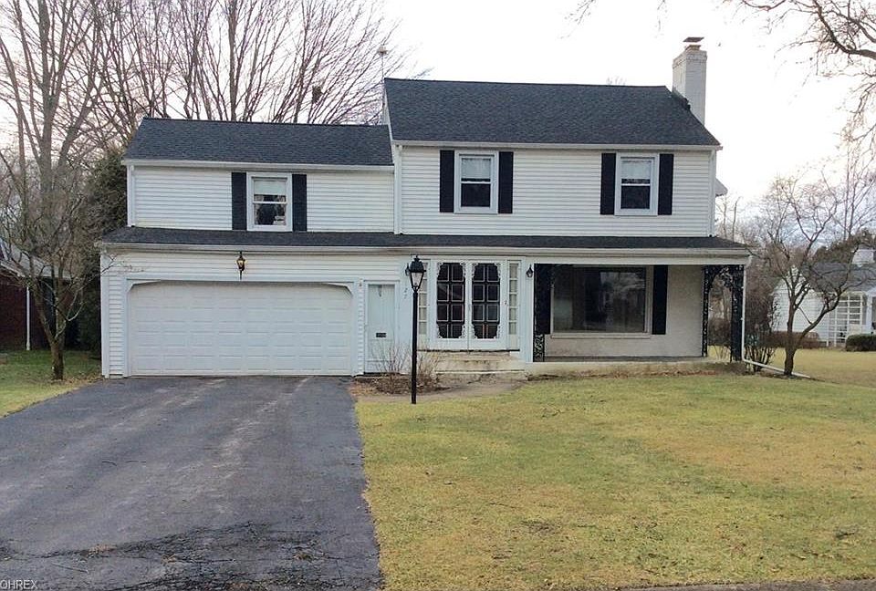 1st image of 127 Danbury Dr