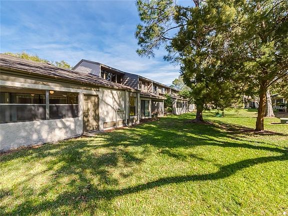 3rd image of 143 Carolwood Blvd
