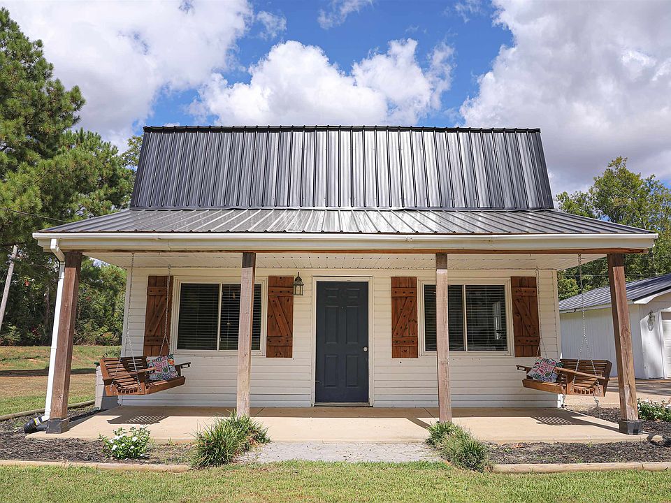 1st image of 285 Gibbs Ln