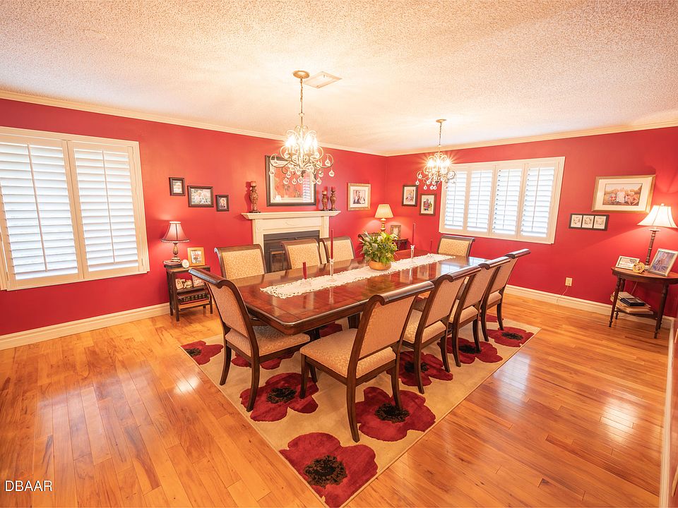 1st image of 5 Willow Oak Trl
