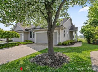 322 Robins Ln NW, Sparta, MI 49345