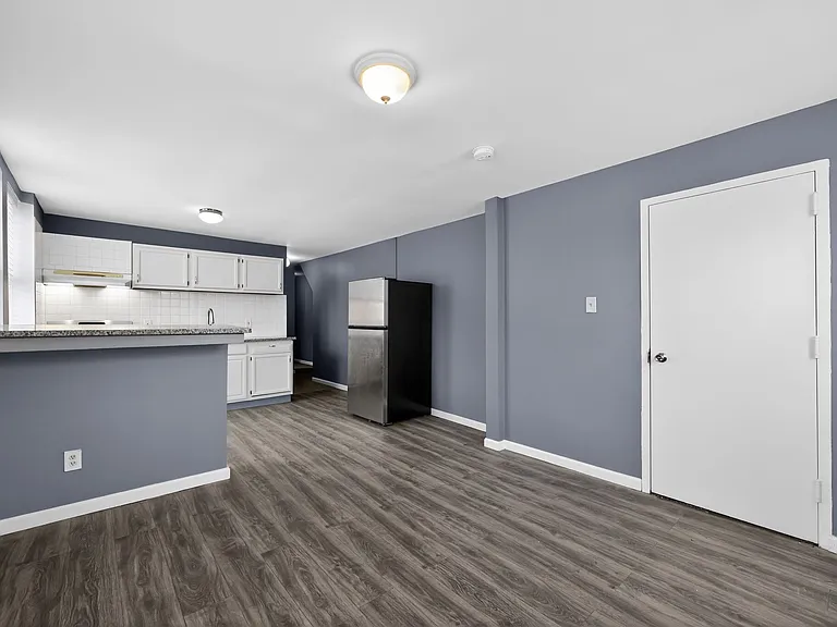 5820 Woodcrest Ave #3 — Photo 6