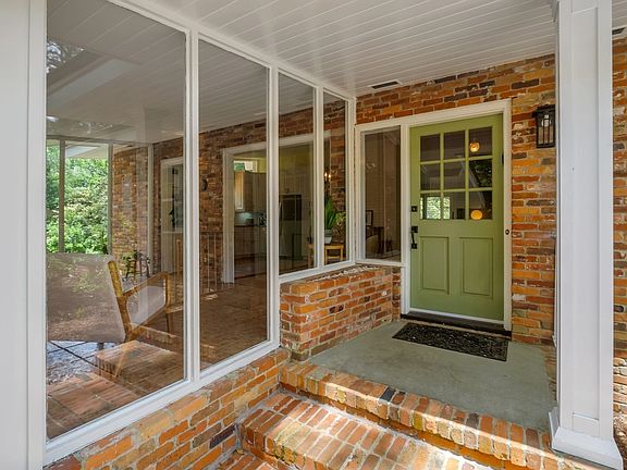 2nd image of 2108 Lee Ave