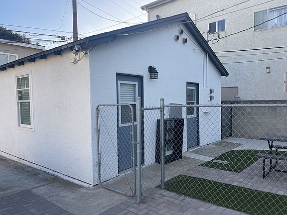 5th image of 941-47 Thomas Ave #941-A