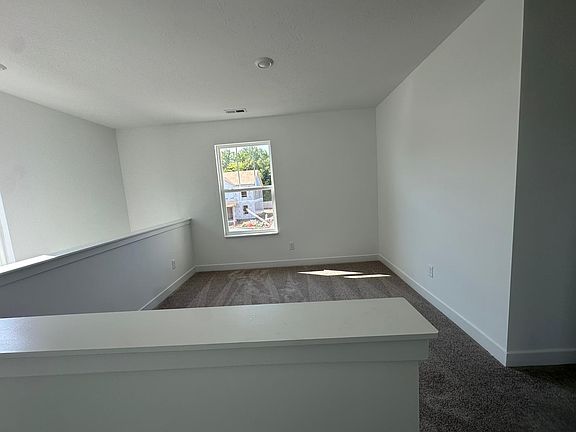 4th image of 1028 Bald Tree Dr