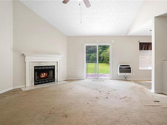4th image of 142 Doe Ln SE
