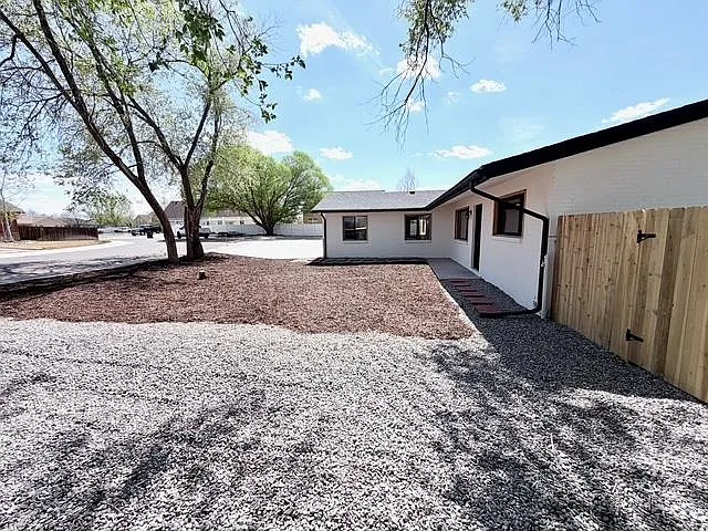 239 Nancy St — Photo 45