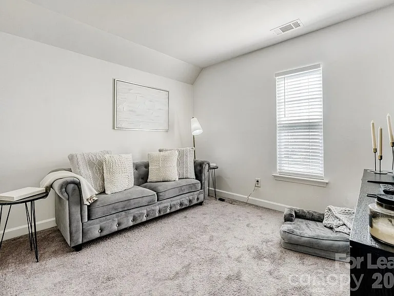13718 Aldenbrook Dr — Photo 21
