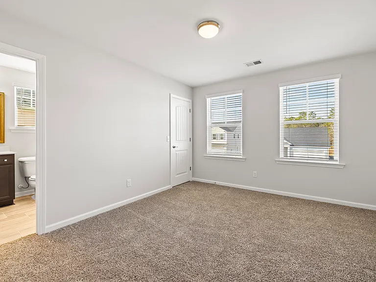 139 Classic Dr — Photo 20