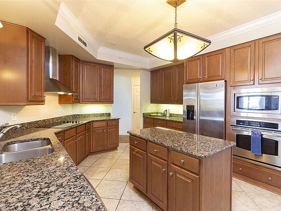 5th image of 130 Sunset Cir #103