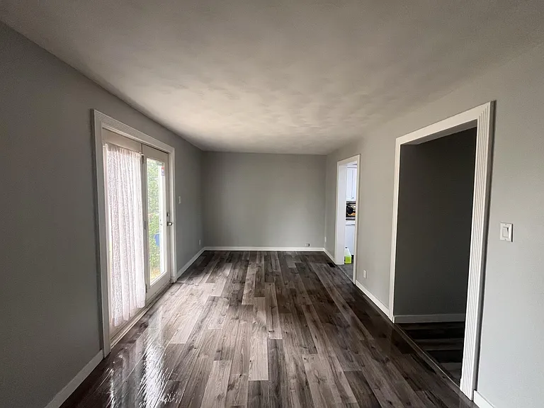 203 Nolin St — Photo 5