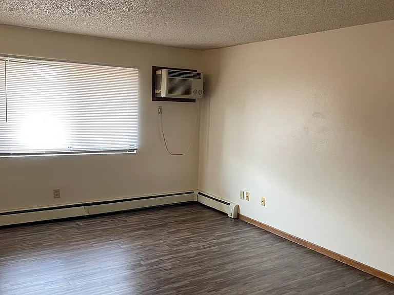 650 S Johnson St #10 — Photo 6