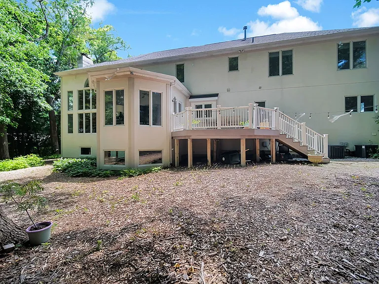 36W244 Fieldcrest Dr — Photo 5