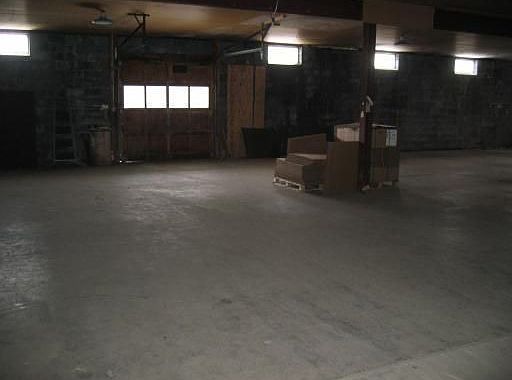 4th image of 12 Roosevelt Ave