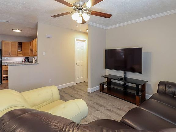 5th image of 3400 Forestwood Dr #A