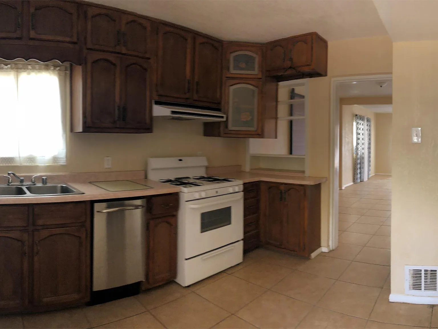 3604 Polk Ave. - 1 — Photo 4