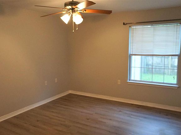 5th image of 2546 Trailwood Dr