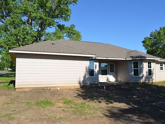 4th image of 213 Beavers Dr