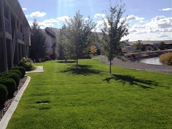 3rd image of 3710 W Canyon Lakes Dr APT L101