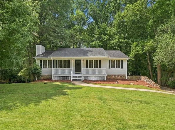 1208 Acorn Ln, Woodstock, GA 30189