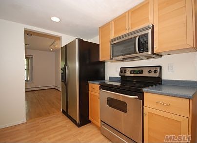 3rd image of 47 Twin Oaks Dr