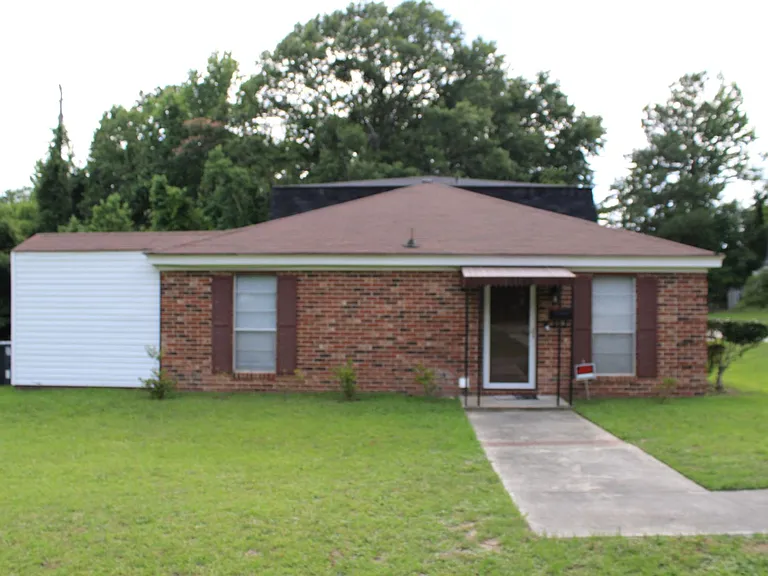 2248 Winston Way — Photo 3