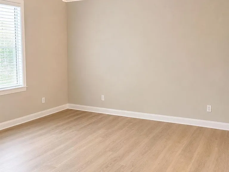 24210 Schivener House Ln — Photo 20