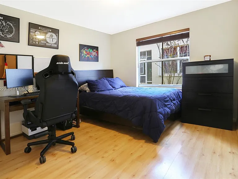 873 Sand Creek Cir — Photo 22