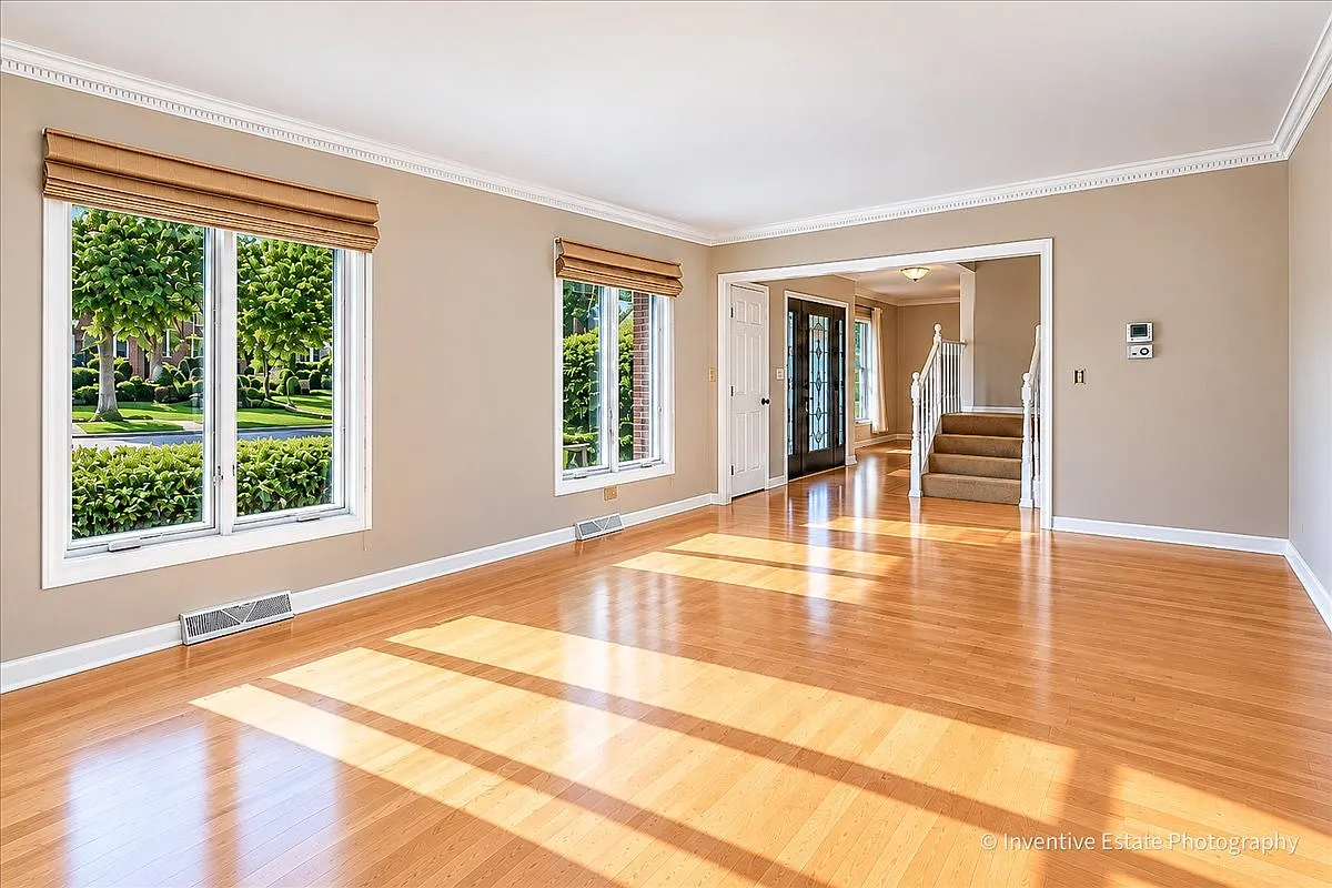 4 bed, 2.5 bath, 3315 sqft, $5,250 — Photo 4